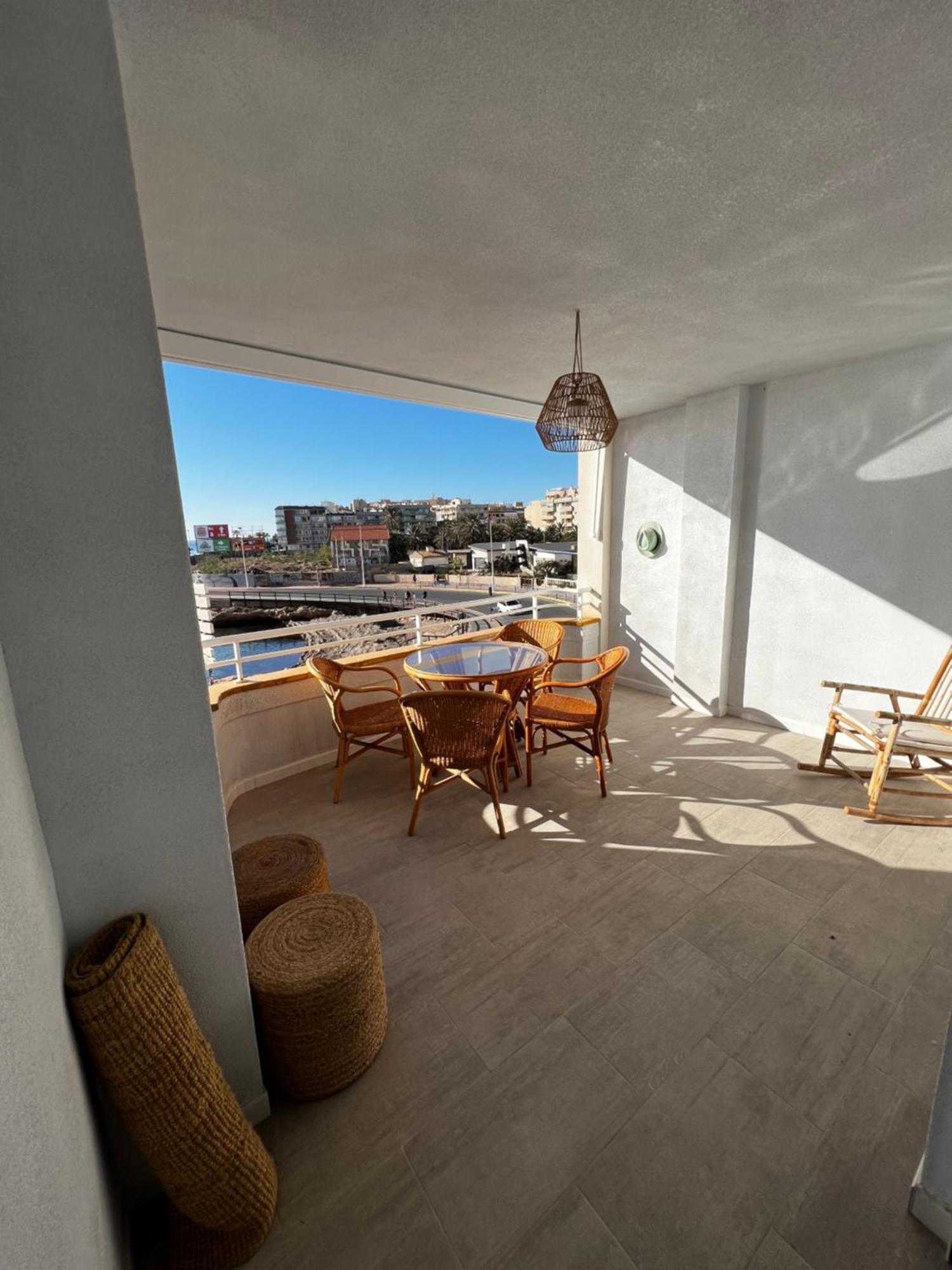 Costa Este Apartments - ตอร์เรเวียคา ภายนอก รูปภาพ