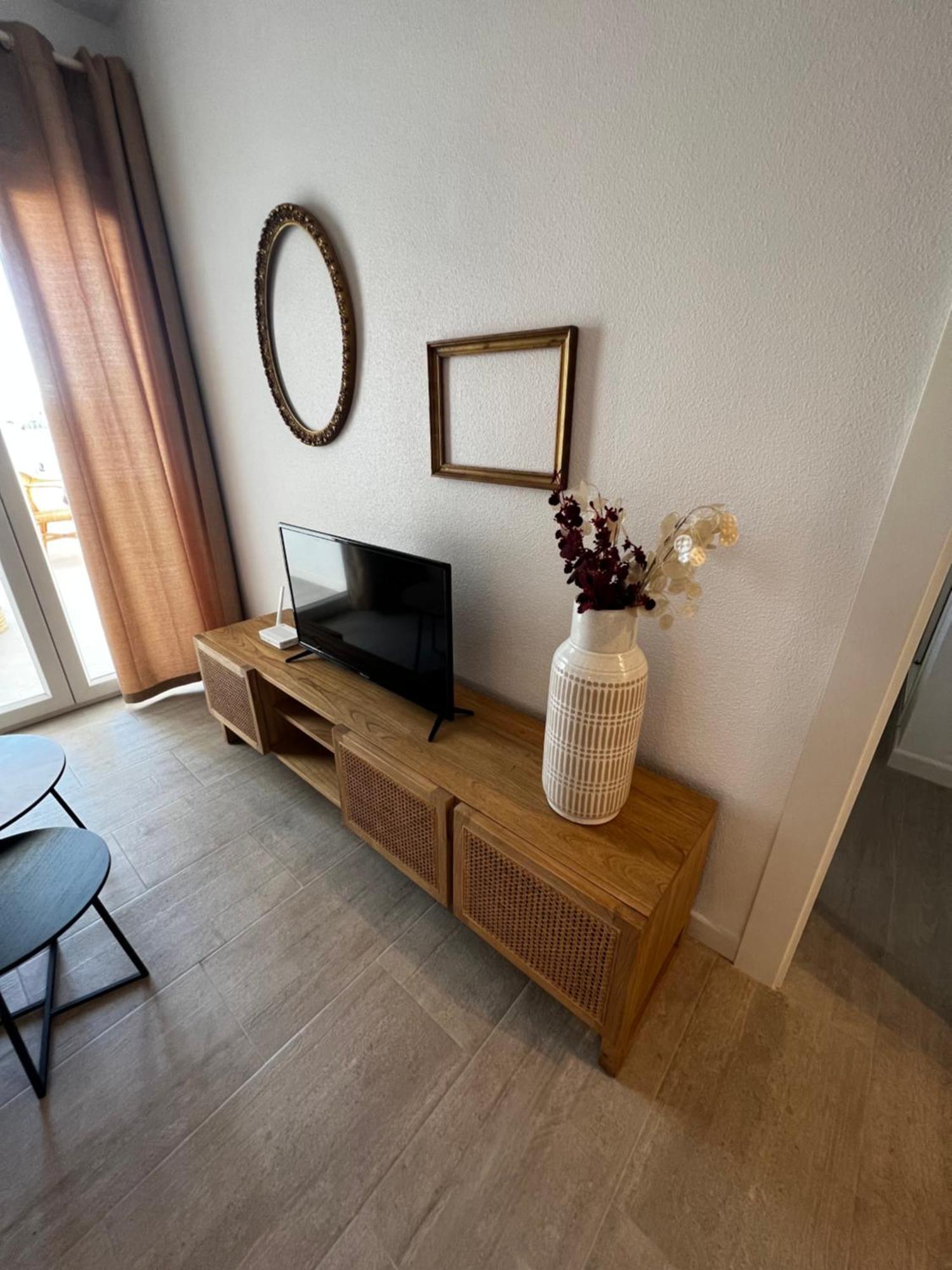 Costa Este Apartments - ตอร์เรเวียคา ภายนอก รูปภาพ