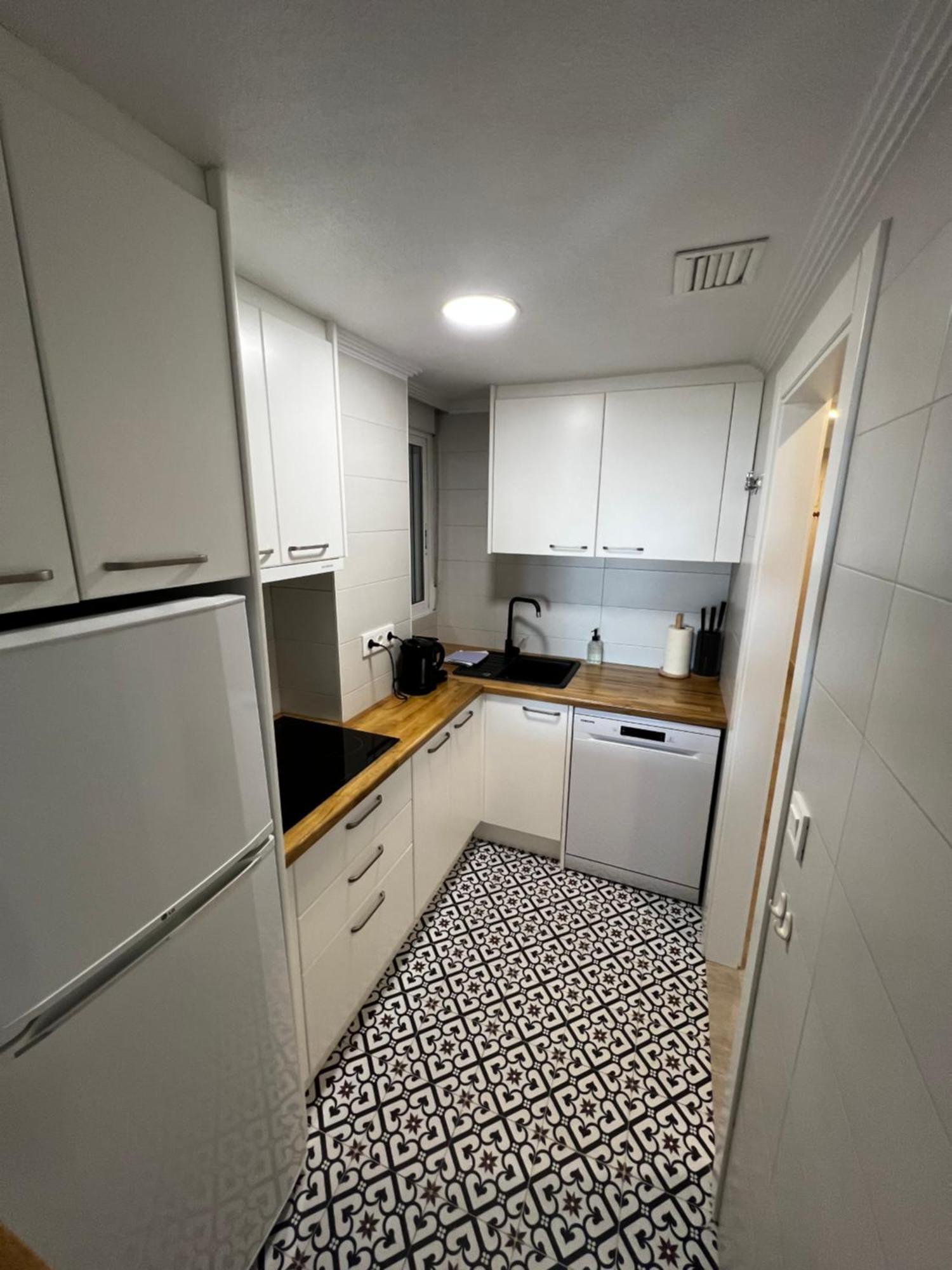 Costa Este Apartments - ตอร์เรเวียคา ภายนอก รูปภาพ