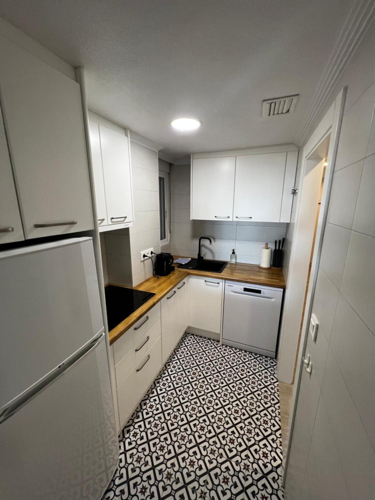 Costa Este Apartments - ตอร์เรเวียคา ภายนอก รูปภาพ